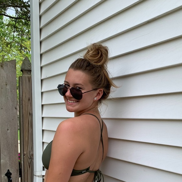 Meet your Posher, Emma - Picture 1 of 1